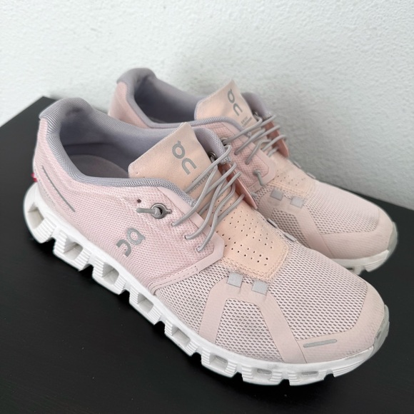 On Running Women's Cloud 6 Athletic Shoes Sneakers